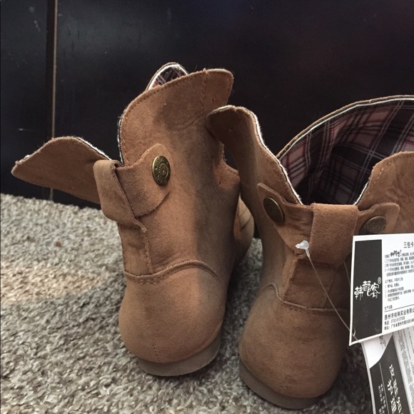 Shoes - Picture 4 of 4